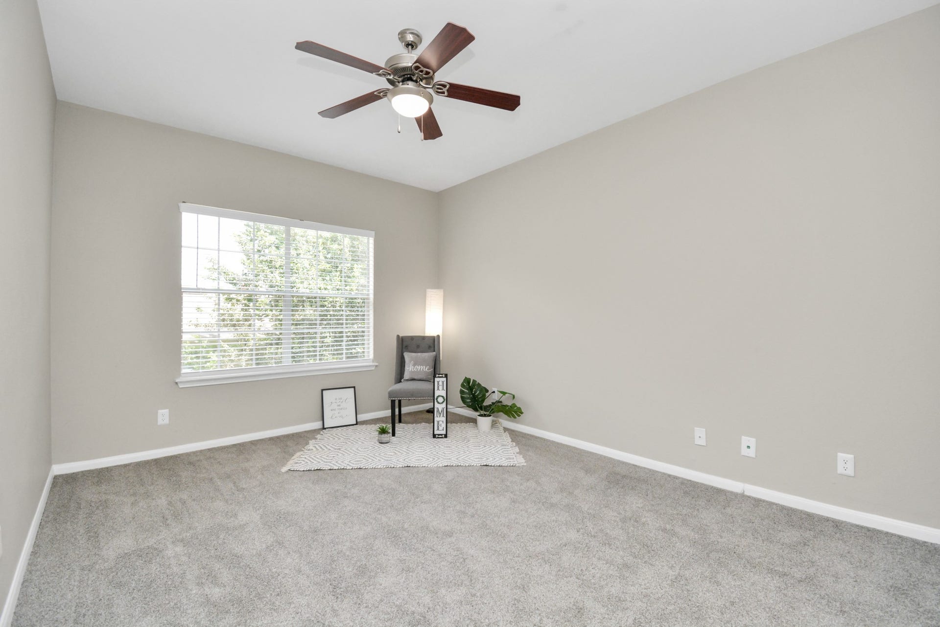 2222 Maroneal Street, #0624, Houston, TX 77030 Photos displayed may be of similar apartments or floor plans featuring the same finishes.