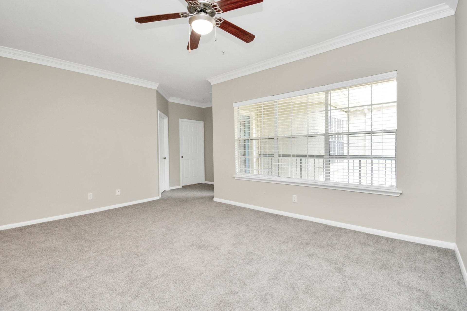 2222 Maroneal Street, #0624, Houston, TX 77030 Photos displayed may be of similar apartments or floor plans featuring the same finishes.