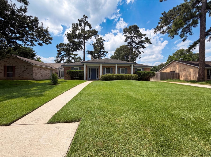 Property photo for 2503 Whispering Springs Drive, Spring, TX