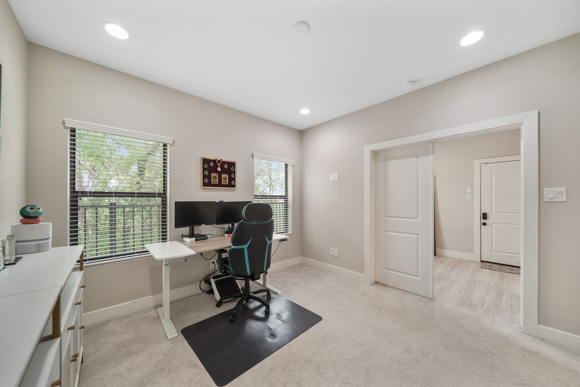 1824 Bonner Street, Houston, TX 77007 This first floor suite is perfect as a guest room, home office, etc.