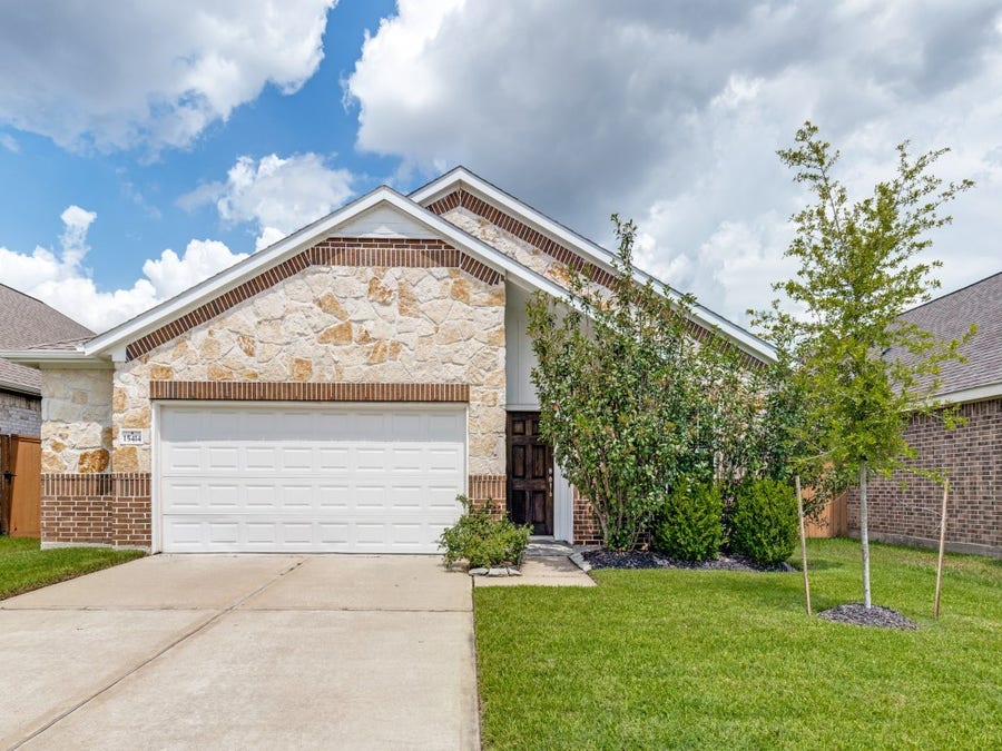 Property photo for 15414 Kirkdell Bend Drive, Humble, TX