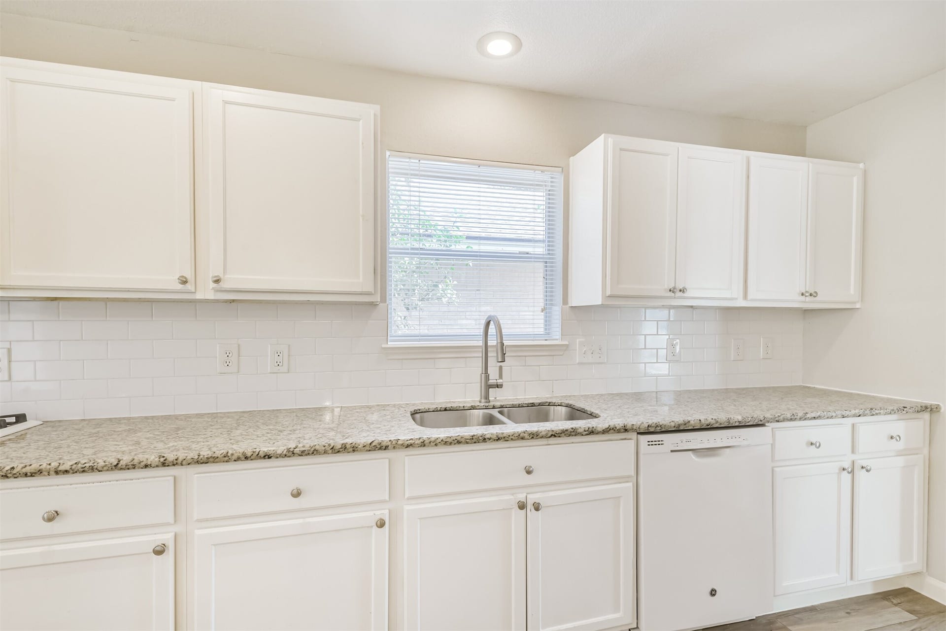 15646 Pagehurst Drive, Houston, TX 77084