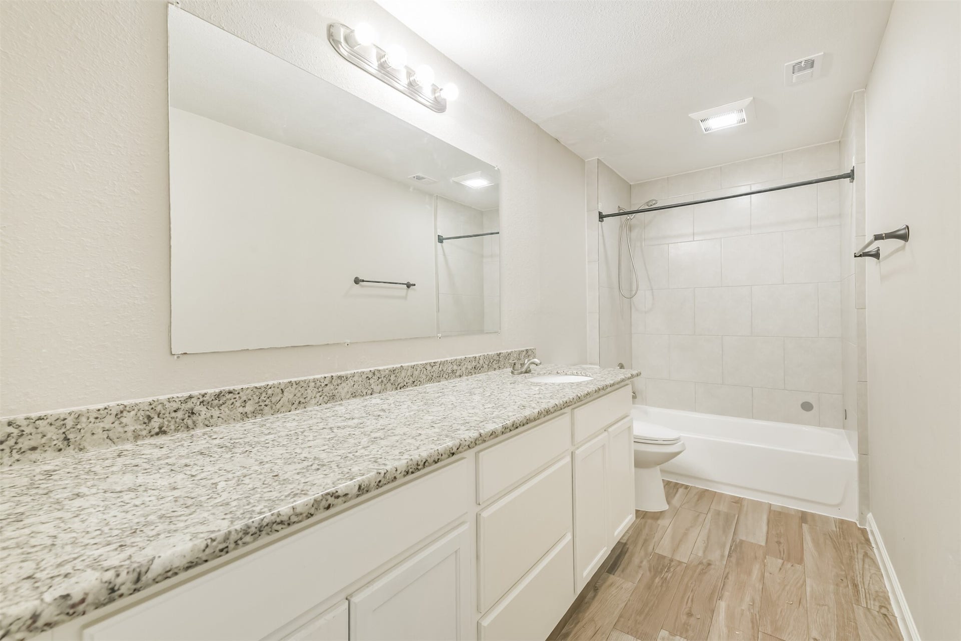 15646 Pagehurst Drive, Houston, TX 77084