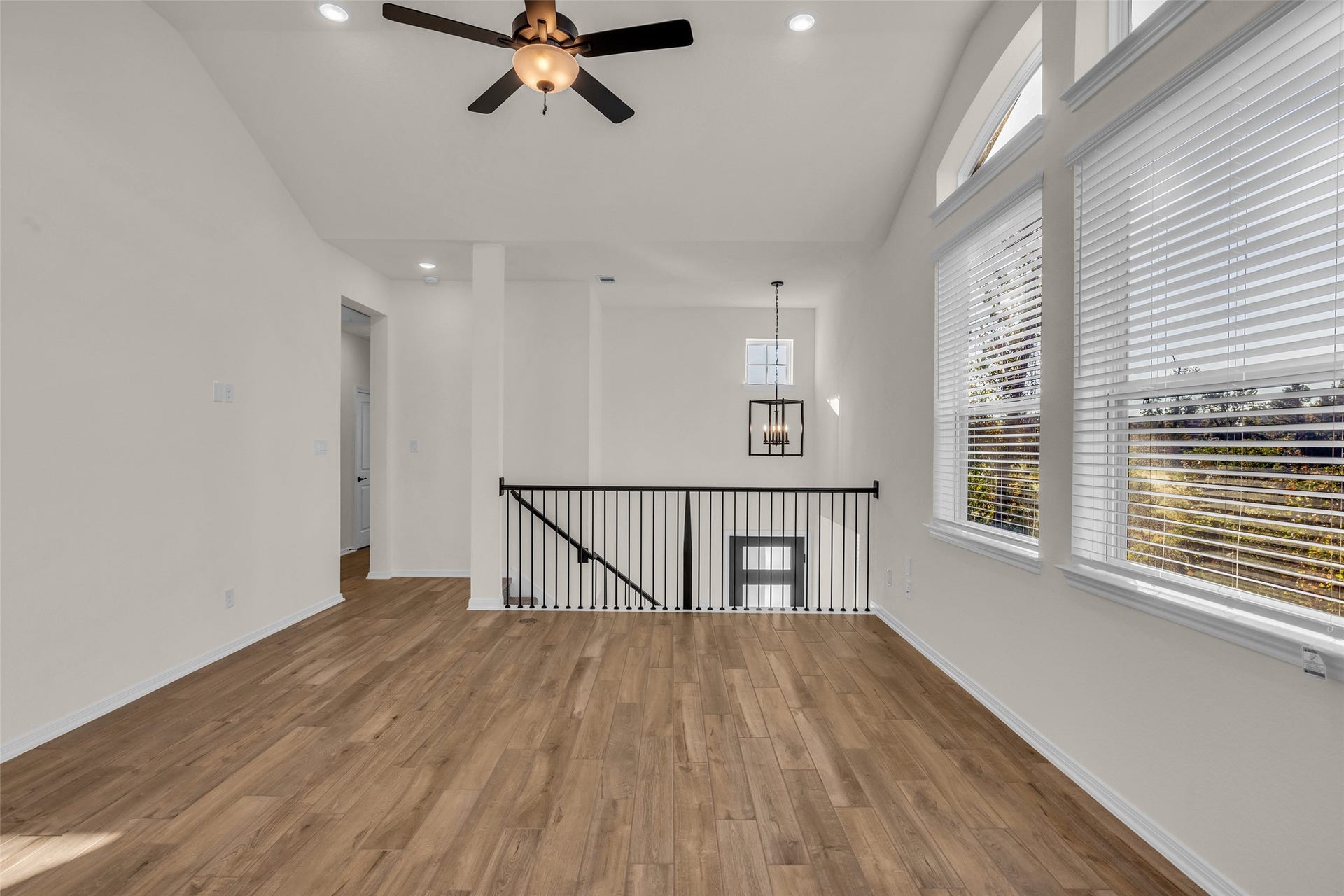 107 W Coralburst Loop, Montgomery, TX 77316 107 W Coralburst Loop, Montgomery, TX 77316