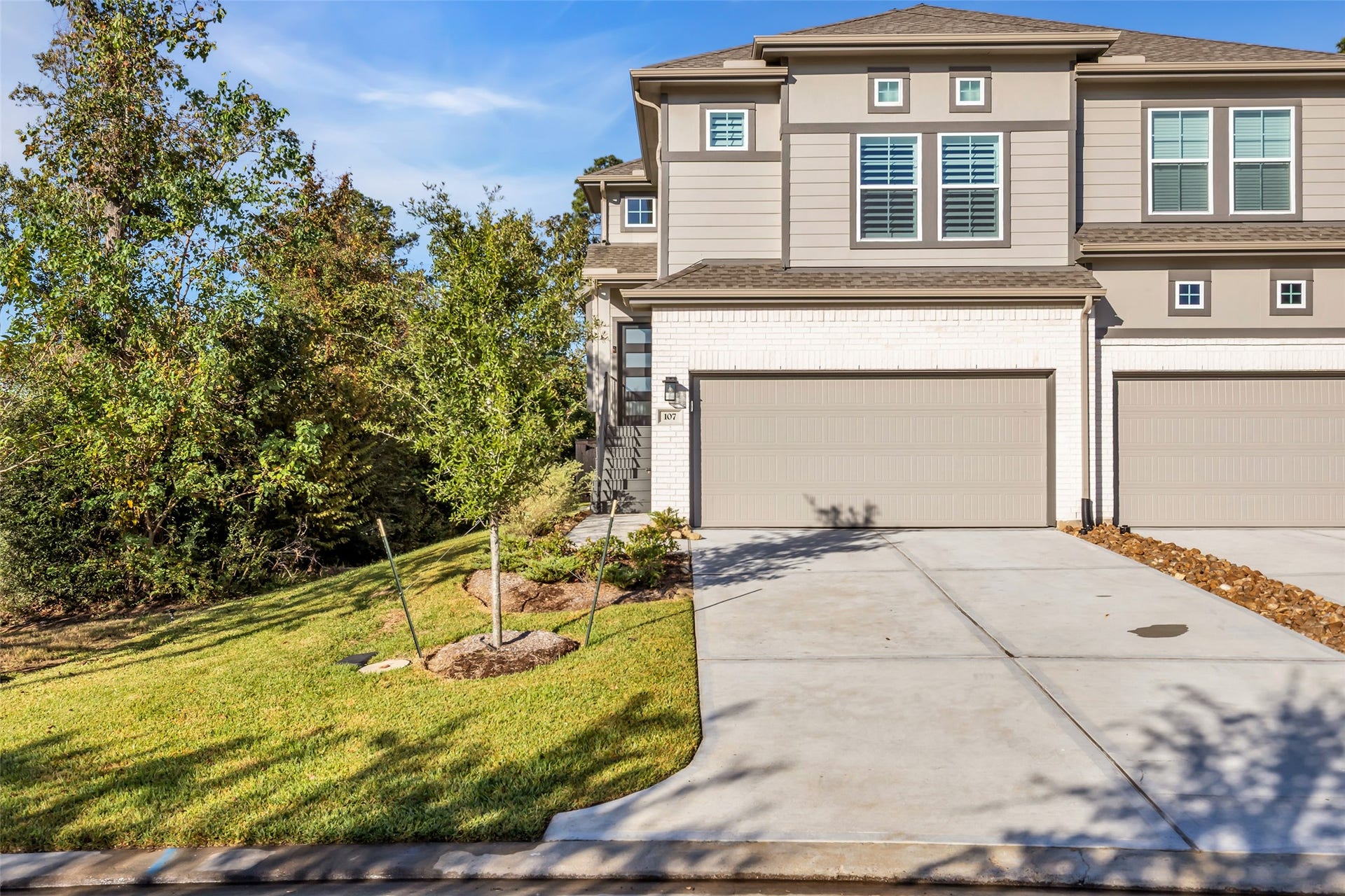 107 W Coralburst Loop, Montgomery, TX 77316 107 W Coralburst Loop, Montgomery, TX 77316