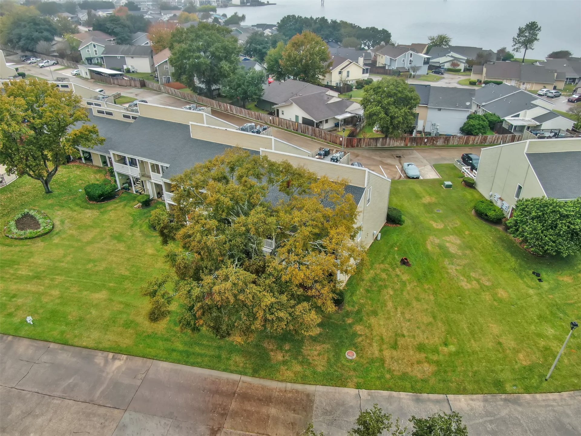 132 April Point Drive S, Conroe, TX 77356 132 April Point Drive S, Conroe, TX 77356