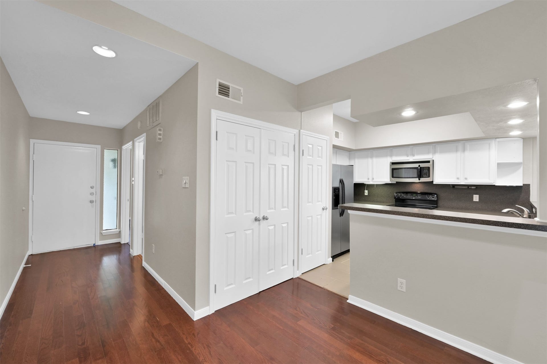 132 April Point Drive S, Conroe, TX 77356 132 April Point Drive S, Conroe, TX 77356