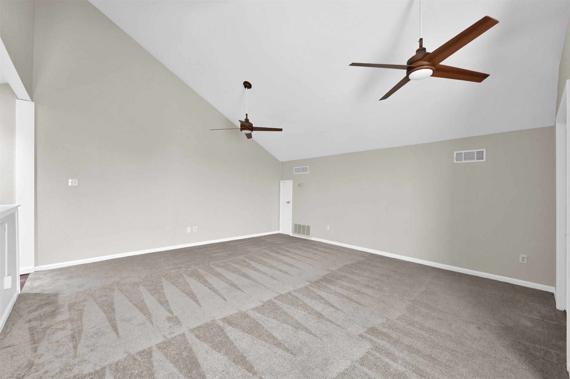 132 April Point Drive S, Conroe, TX 77356 132 April Point Drive S, Conroe, TX 77356