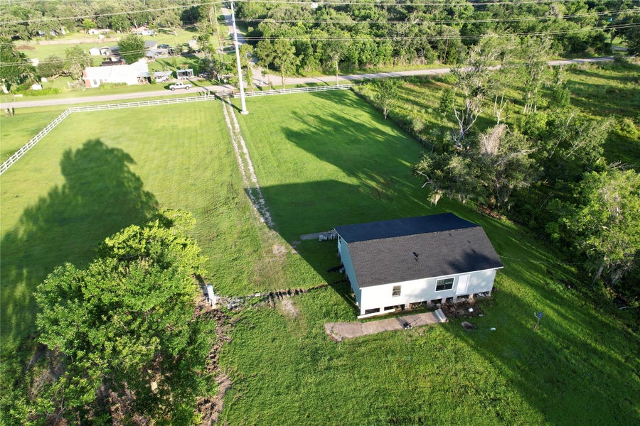 Property photo for 2148 County Road 654 Street, Brazoria, TX