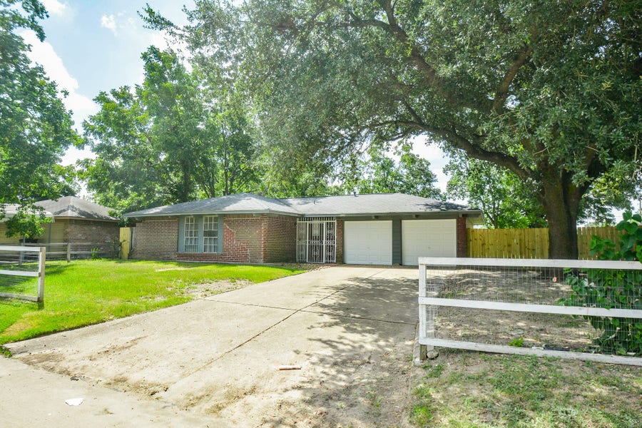 Property photo for 1339 Tarberry Road, Houston, TX