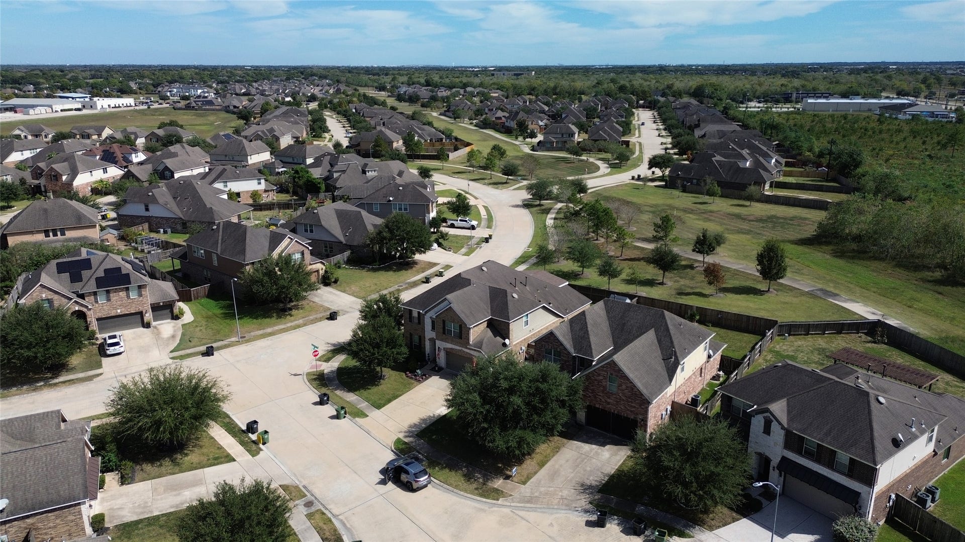 3913 Ginger Fields Court, Pearland, TX 77581 Neighborhood Drone View