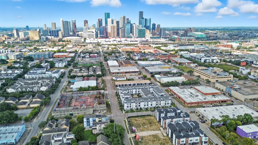 Property photo for 3006 Lamar Street, Houston, TX