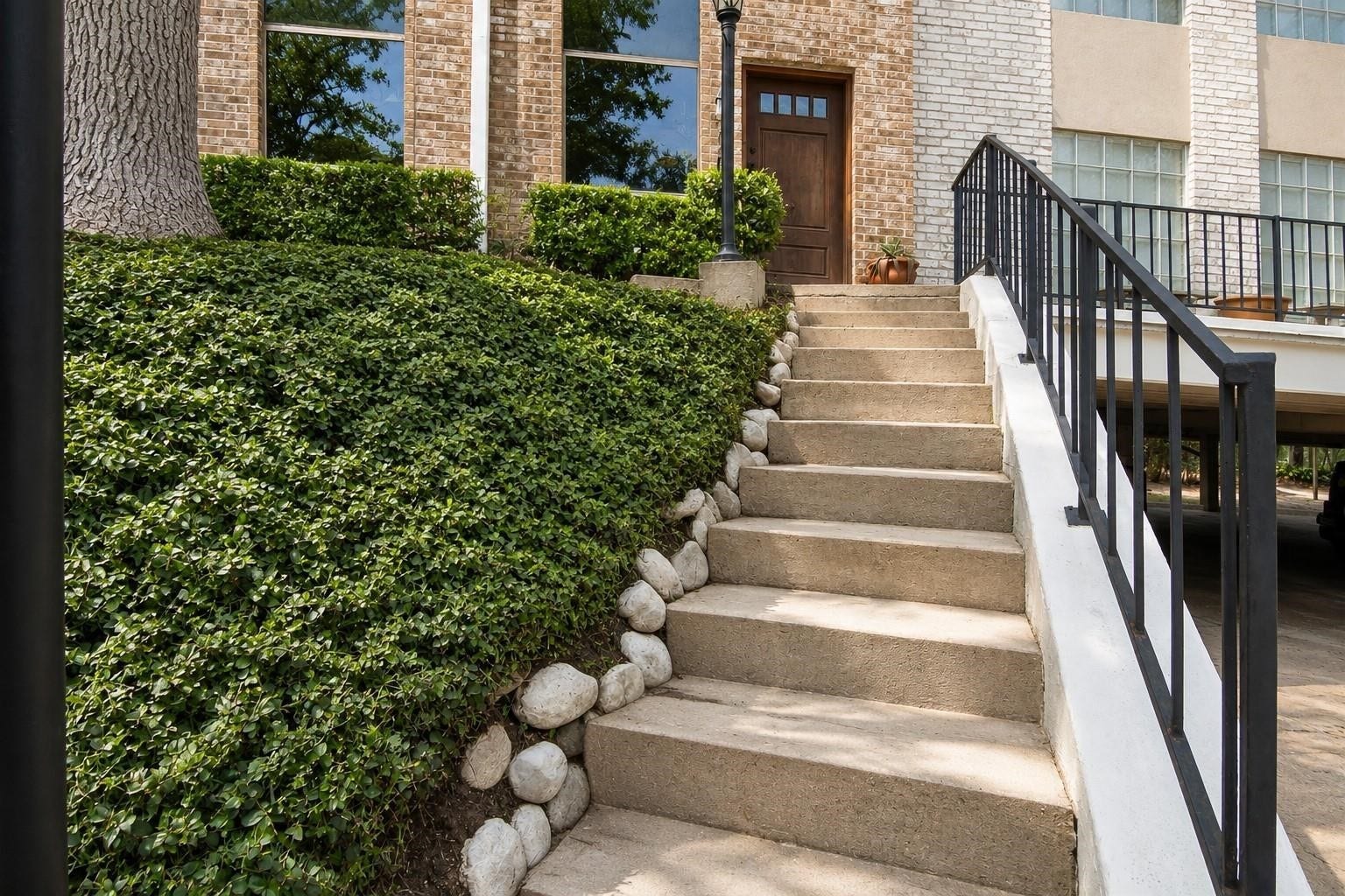 1802 Stoney Brook Drive, #104, Houston, TX 77063