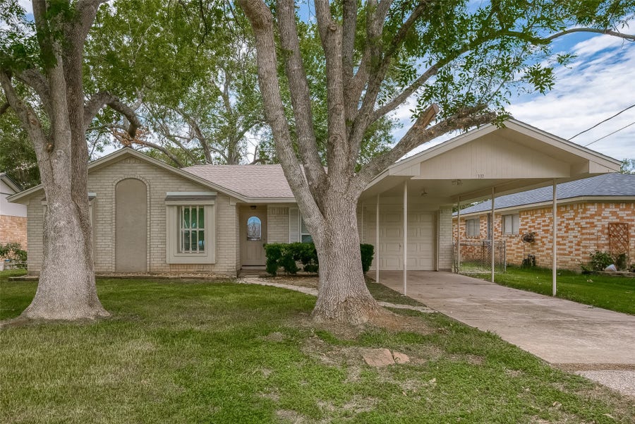 Property photo for 3327 Beasley Avenue, Needville, TX