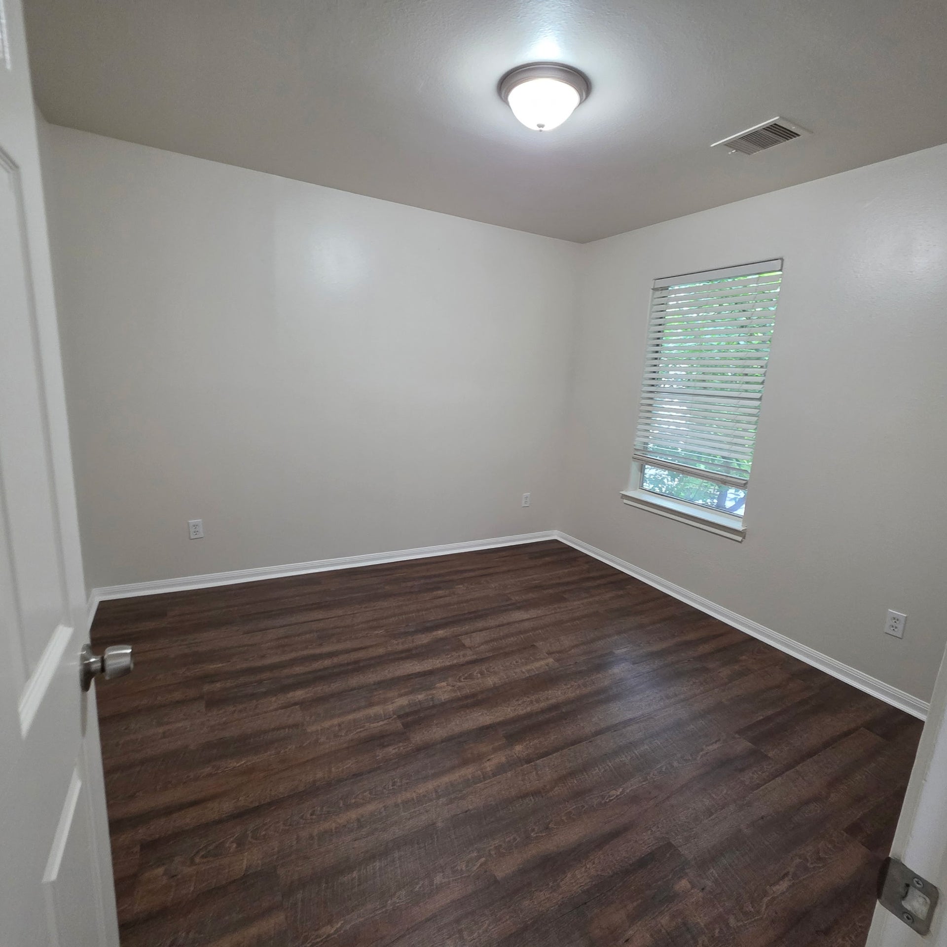 4321 Stassen Street, Houston, TX 77051 4321 Stassen Street, Houston, TX 77051