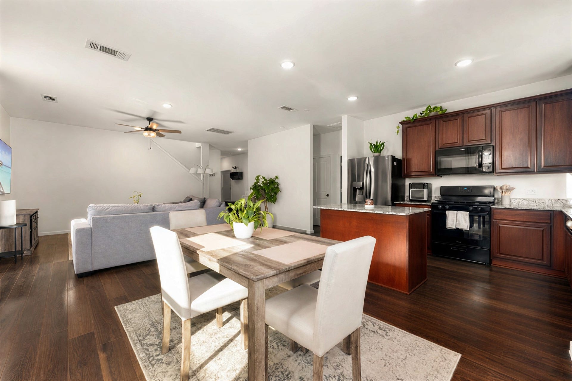 120 Shadow Leaf Trail, Willis, TX 77378