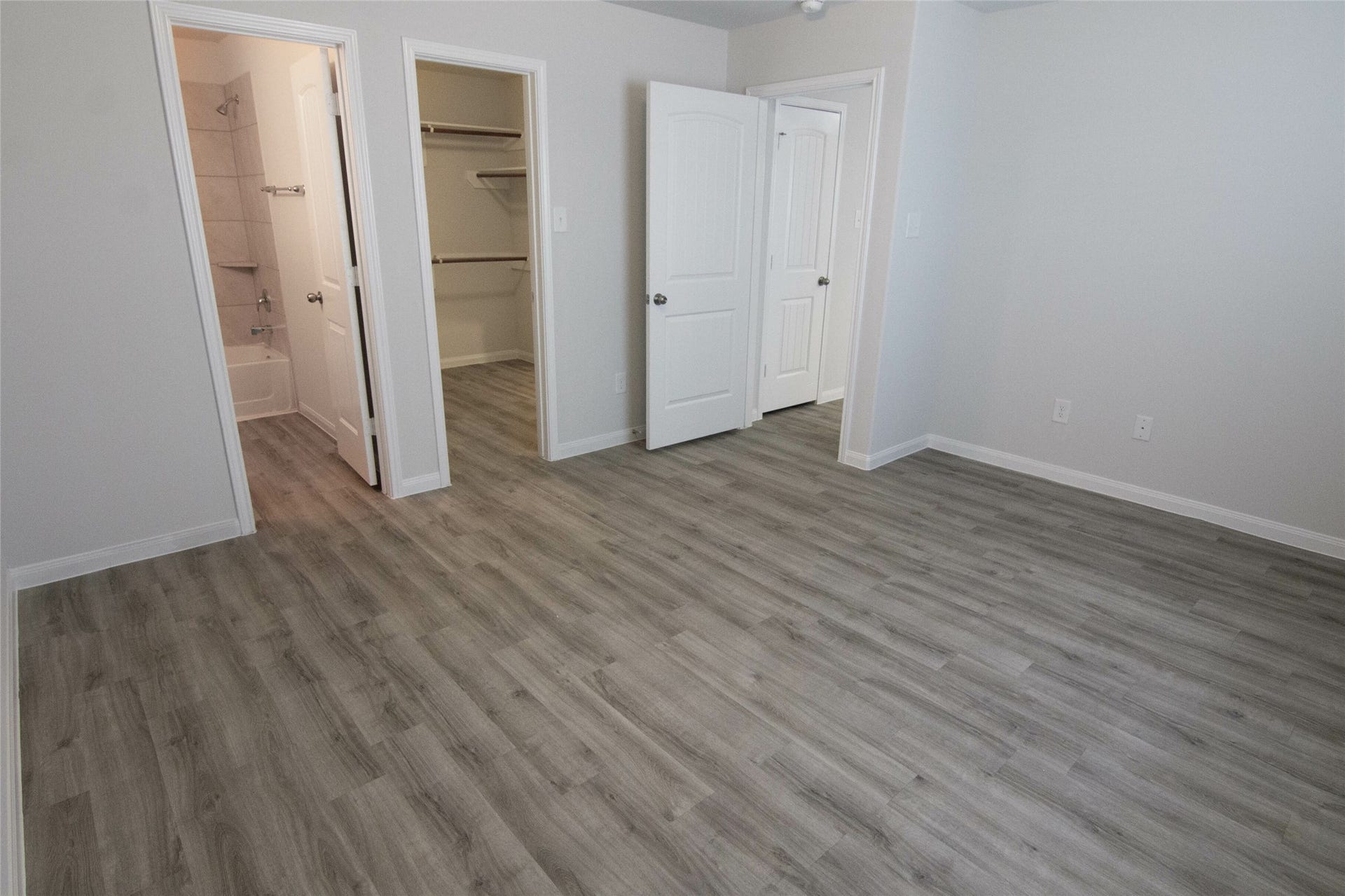 18623 Paddys Creek Trail, Katy, TX 77449 Photos are for illustrative purposes only and may depict similar homes with upgrades, options, or features not included. Actual homes, materials, and specifications may vary.