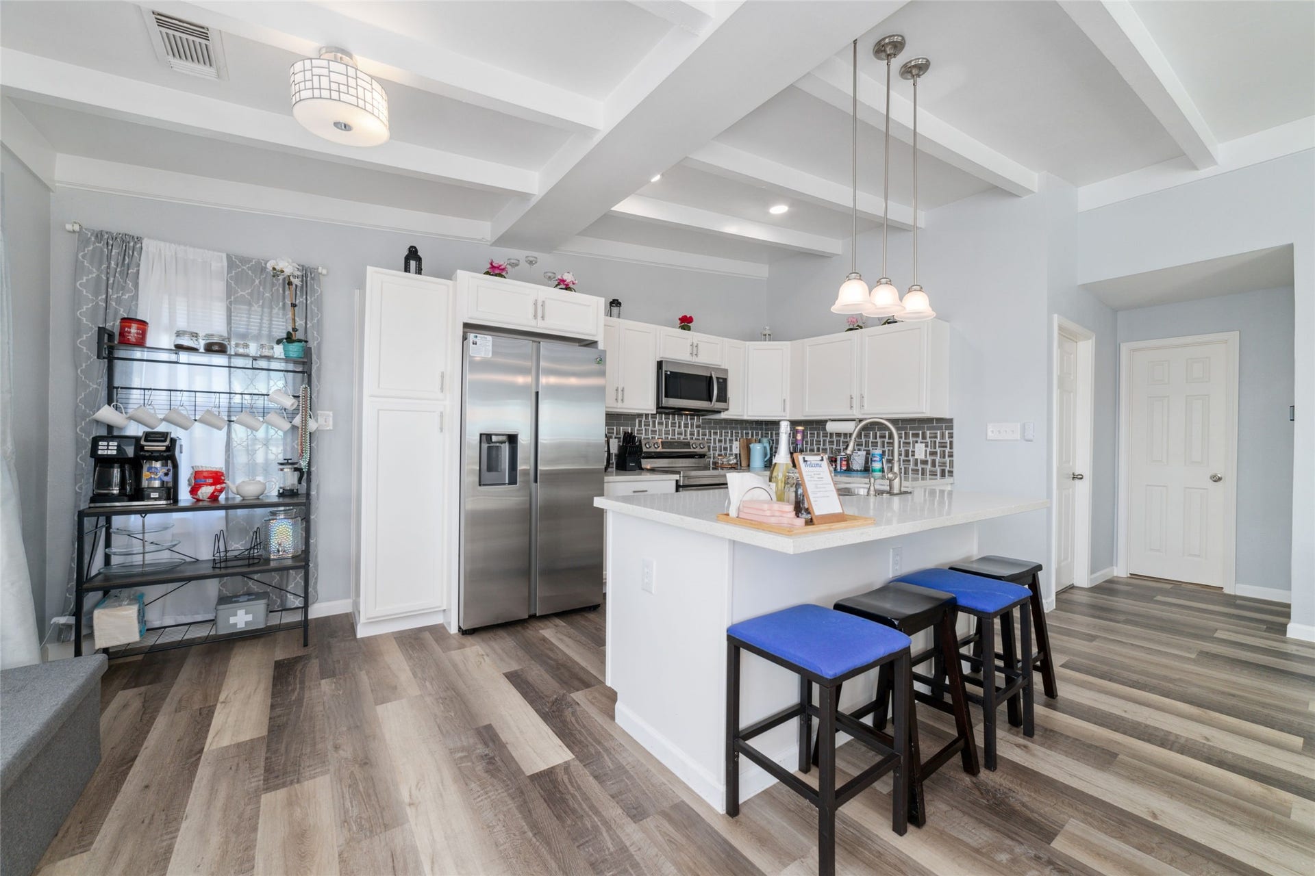 196 Barracuda Street, Bayou Vista, TX 77563 196 Barracuda Street, Bayou Vista, TX 77563