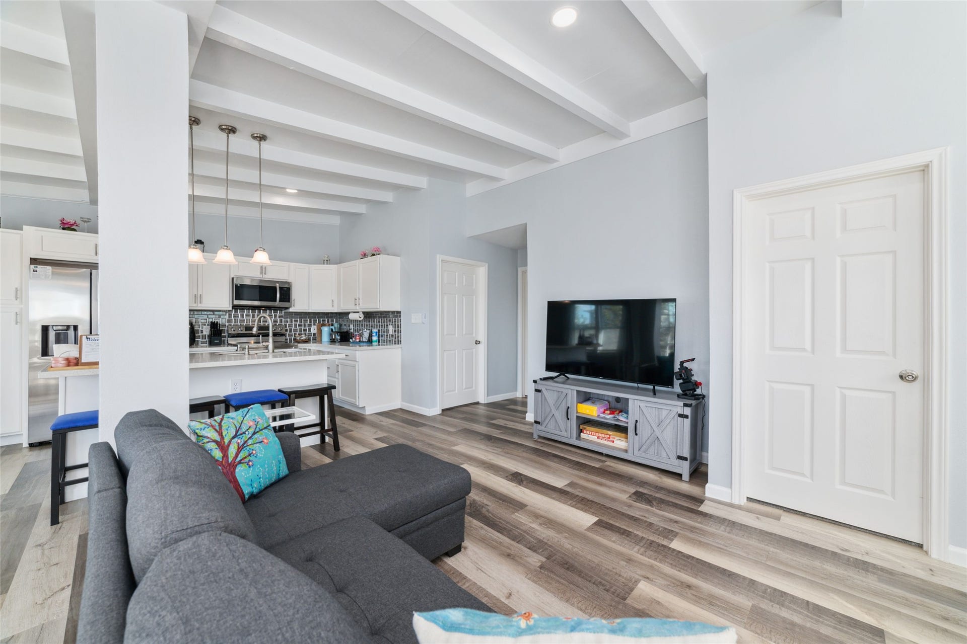 196 Barracuda Street, Bayou Vista, TX 77563 196 Barracuda Street, Bayou Vista, TX 77563