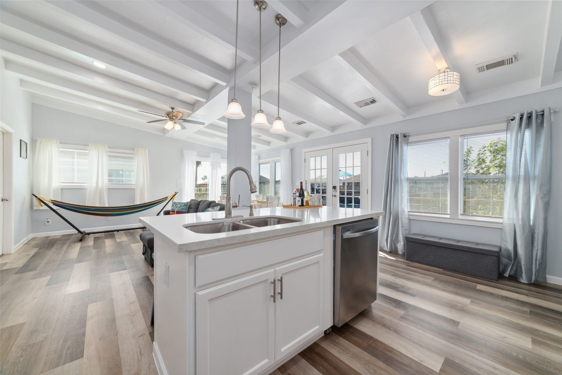 196 Barracuda Street, Bayou Vista, TX 77563 196 Barracuda Street, Bayou Vista, TX 77563