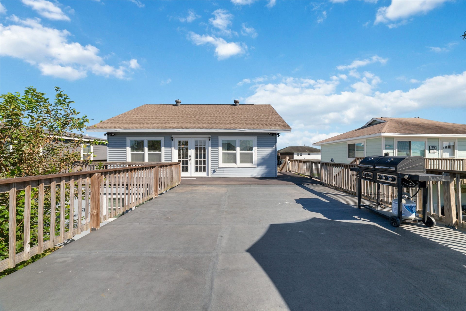 196 Barracuda Street, Bayou Vista, TX 77563 196 Barracuda Street, Bayou Vista, TX 77563