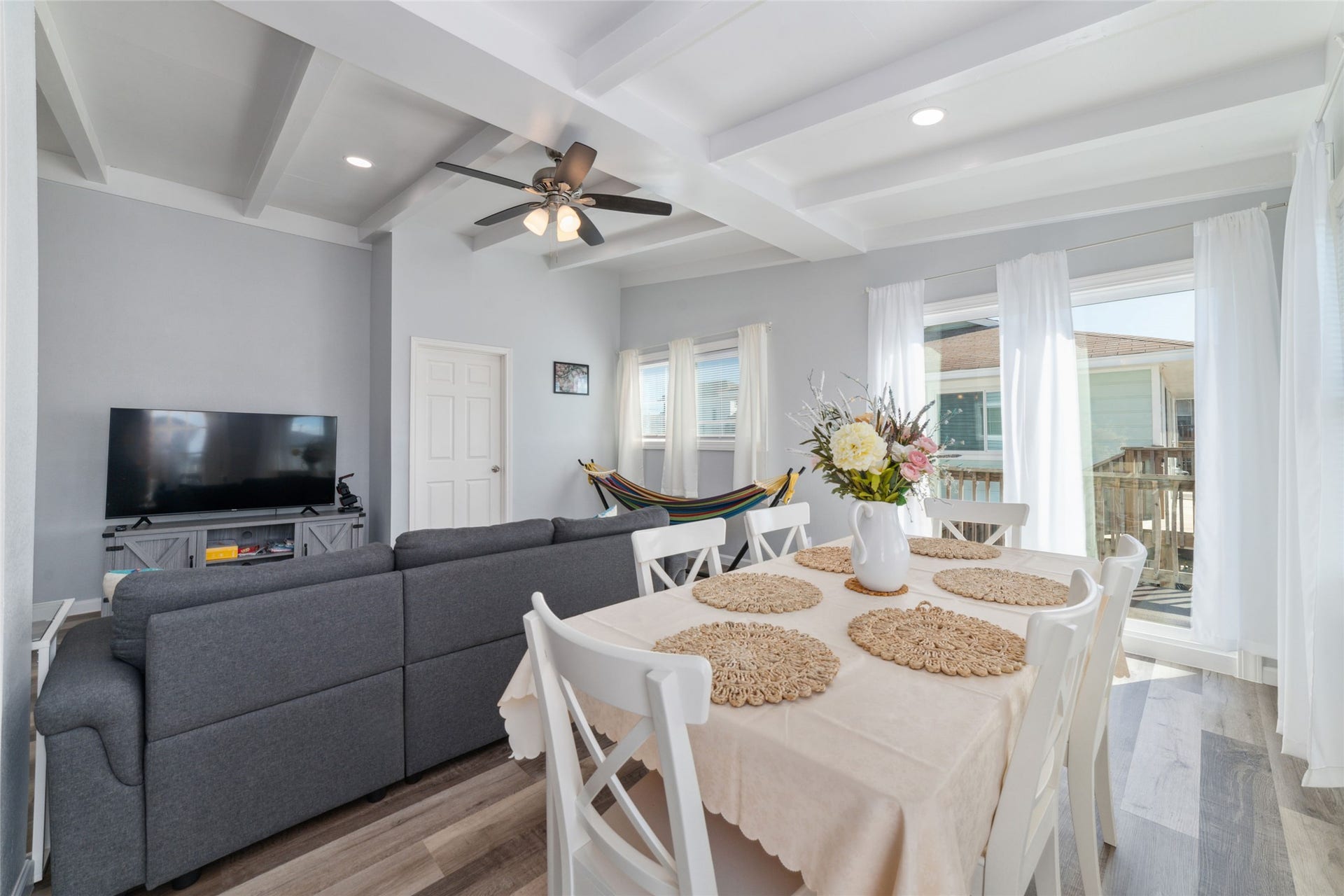 196 Barracuda Street, Bayou Vista, TX 77563 196 Barracuda Street, Bayou Vista, TX 77563