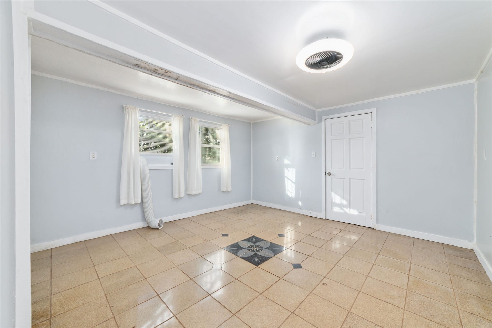 196 Barracuda Street, Bayou Vista, TX 77563 196 Barracuda Street, Bayou Vista, TX 77563