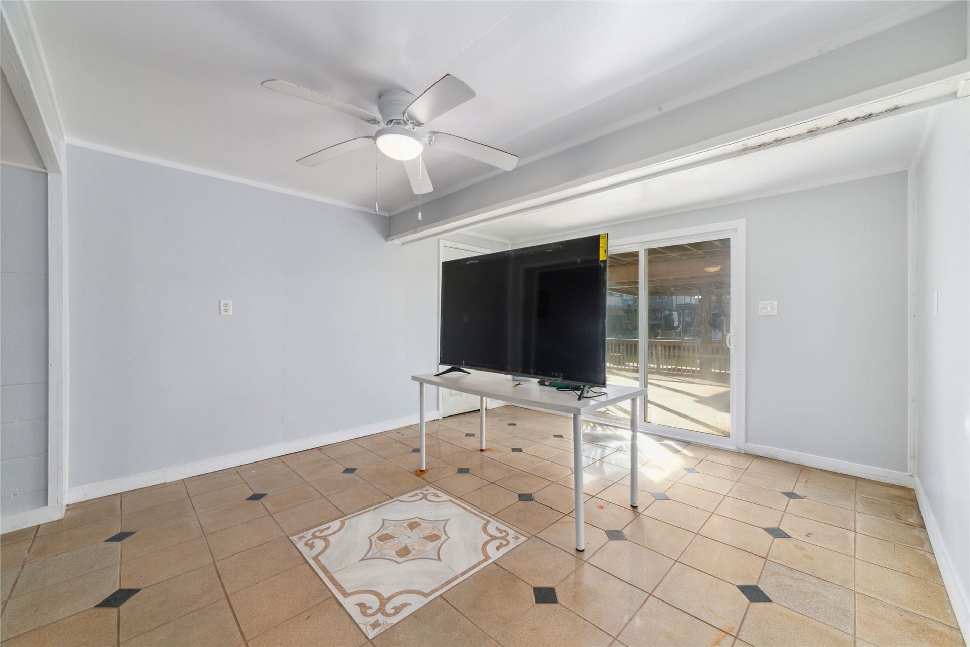 196 Barracuda Street, Bayou Vista, TX 77563 196 Barracuda Street, Bayou Vista, TX 77563
