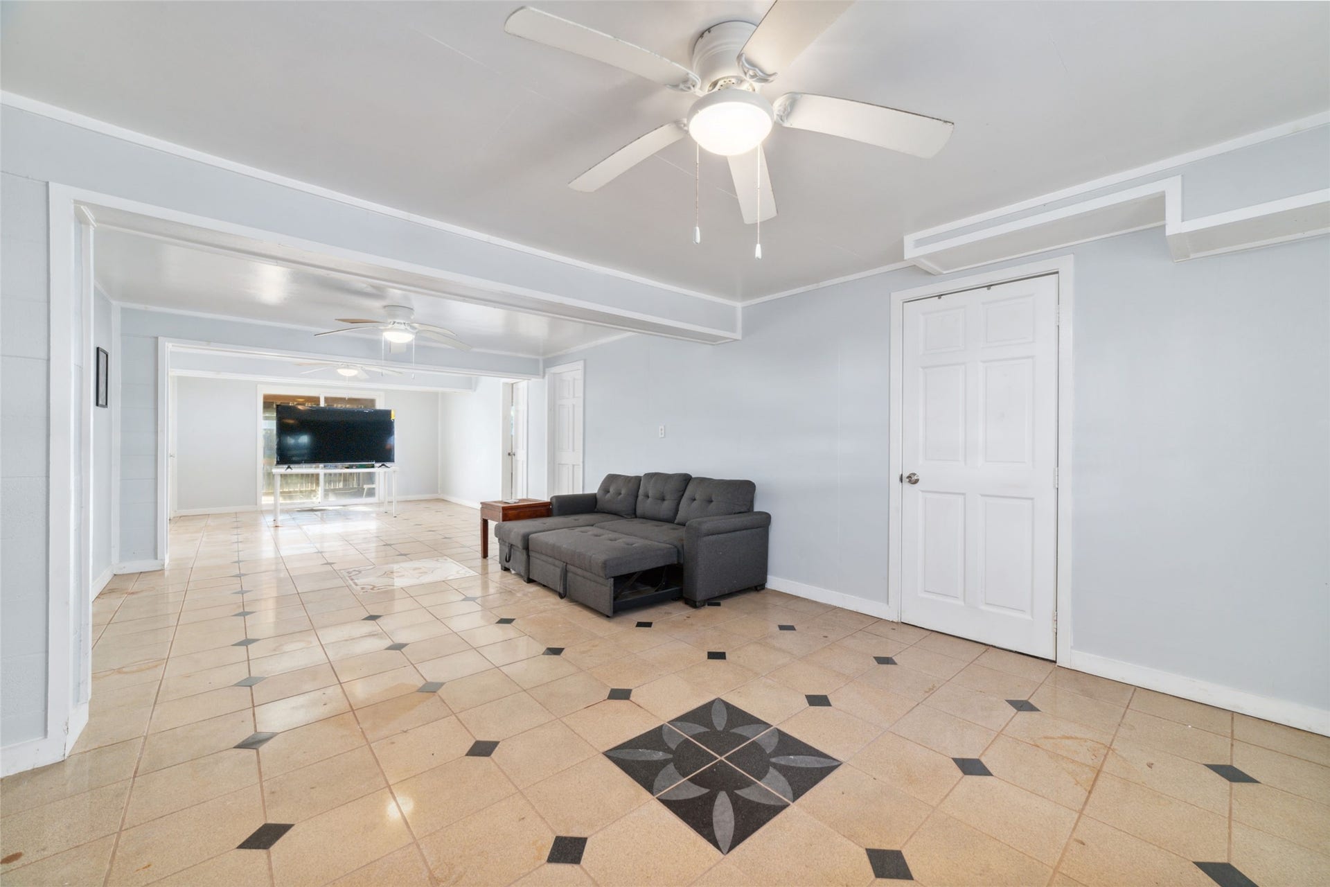 196 Barracuda Street, Bayou Vista, TX 77563 196 Barracuda Street, Bayou Vista, TX 77563