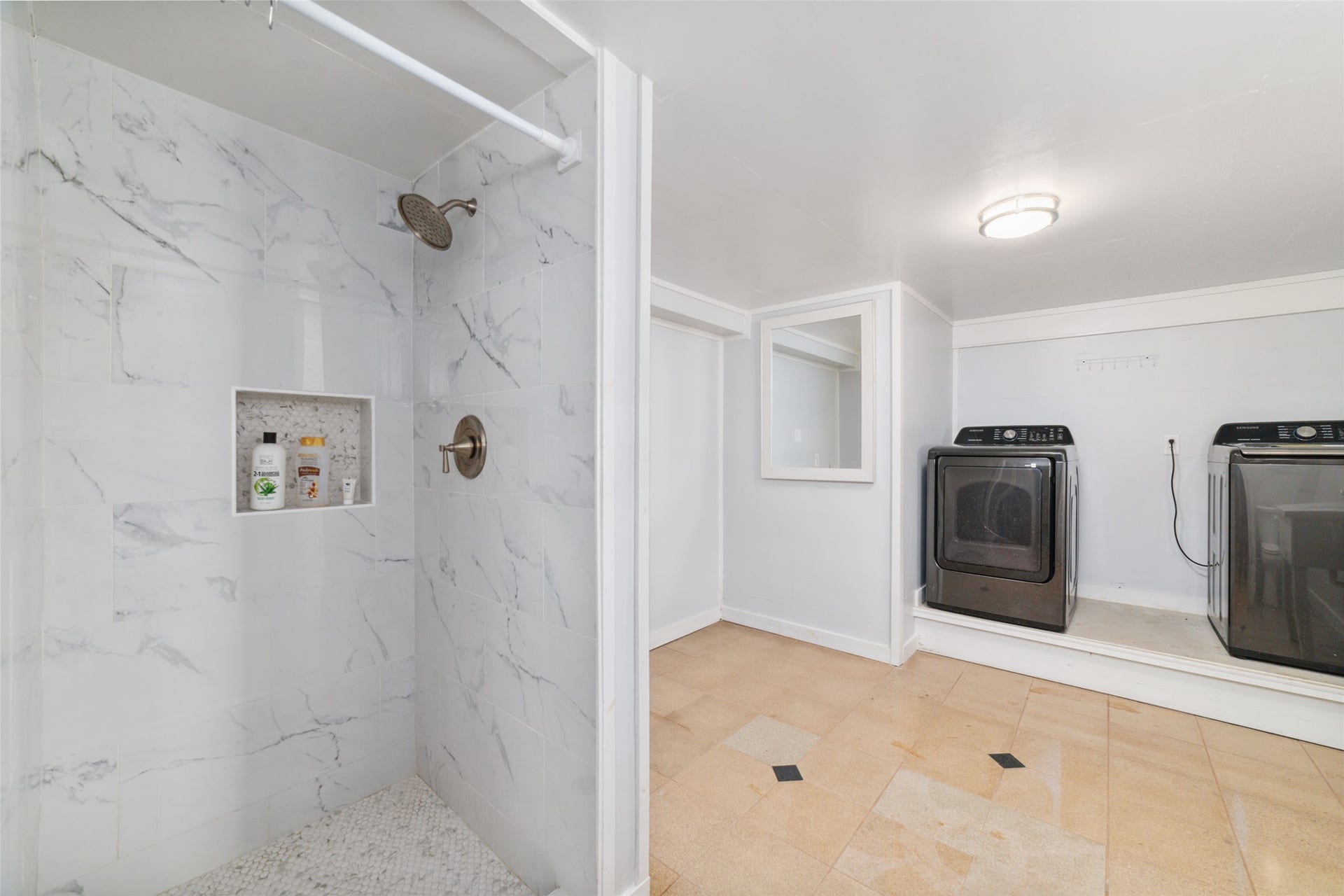 196 Barracuda Street, Bayou Vista, TX 77563 196 Barracuda Street, Bayou Vista, TX 77563