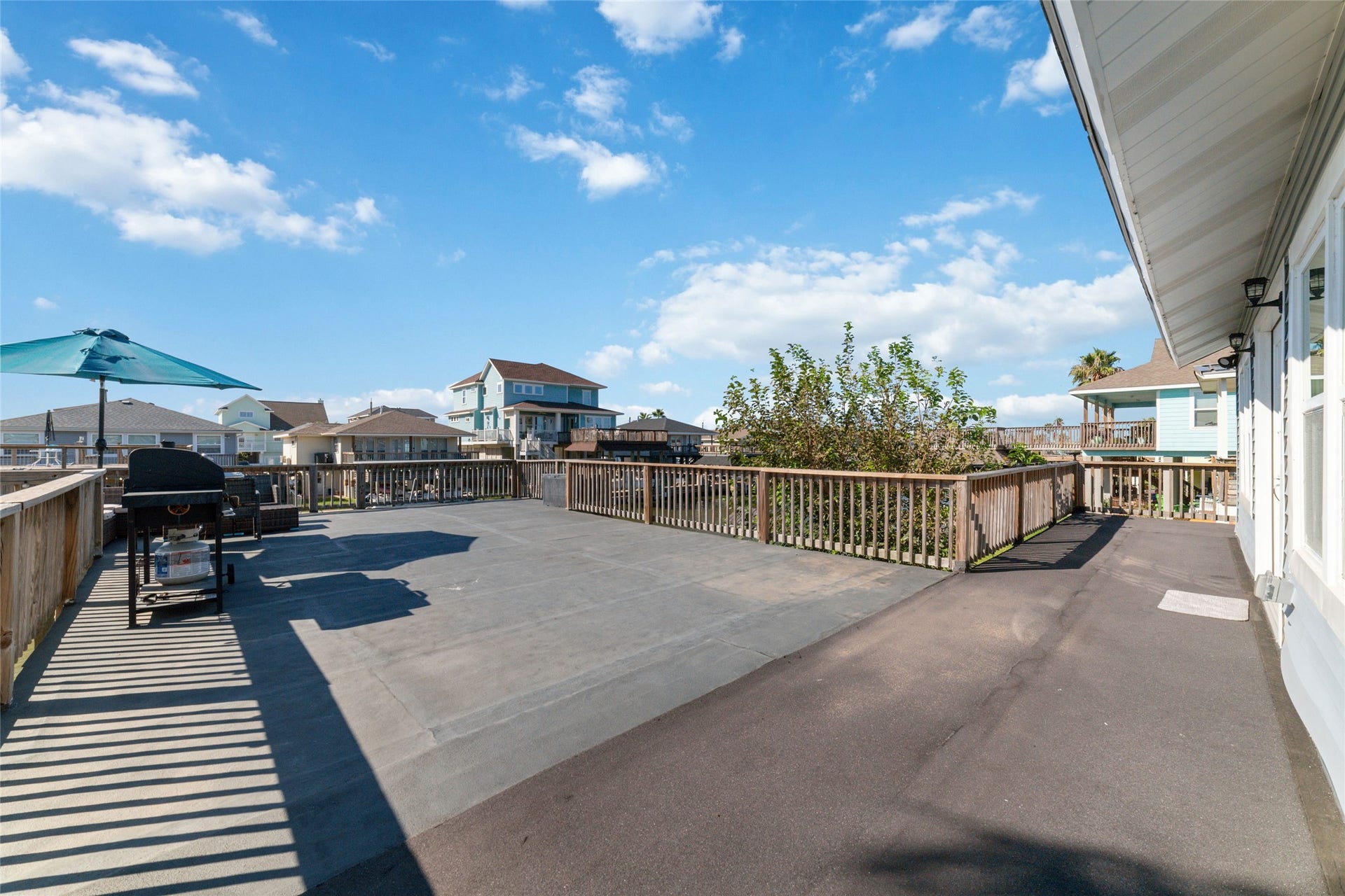 196 Barracuda Street, Bayou Vista, TX 77563 196 Barracuda Street, Bayou Vista, TX 77563