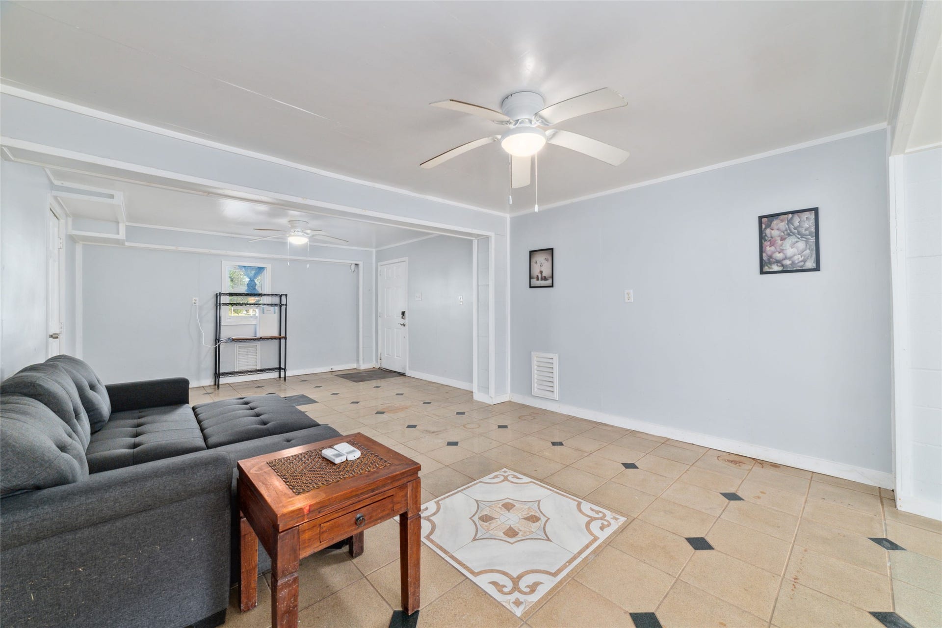196 Barracuda Street, Bayou Vista, TX 77563 196 Barracuda Street, Bayou Vista, TX 77563