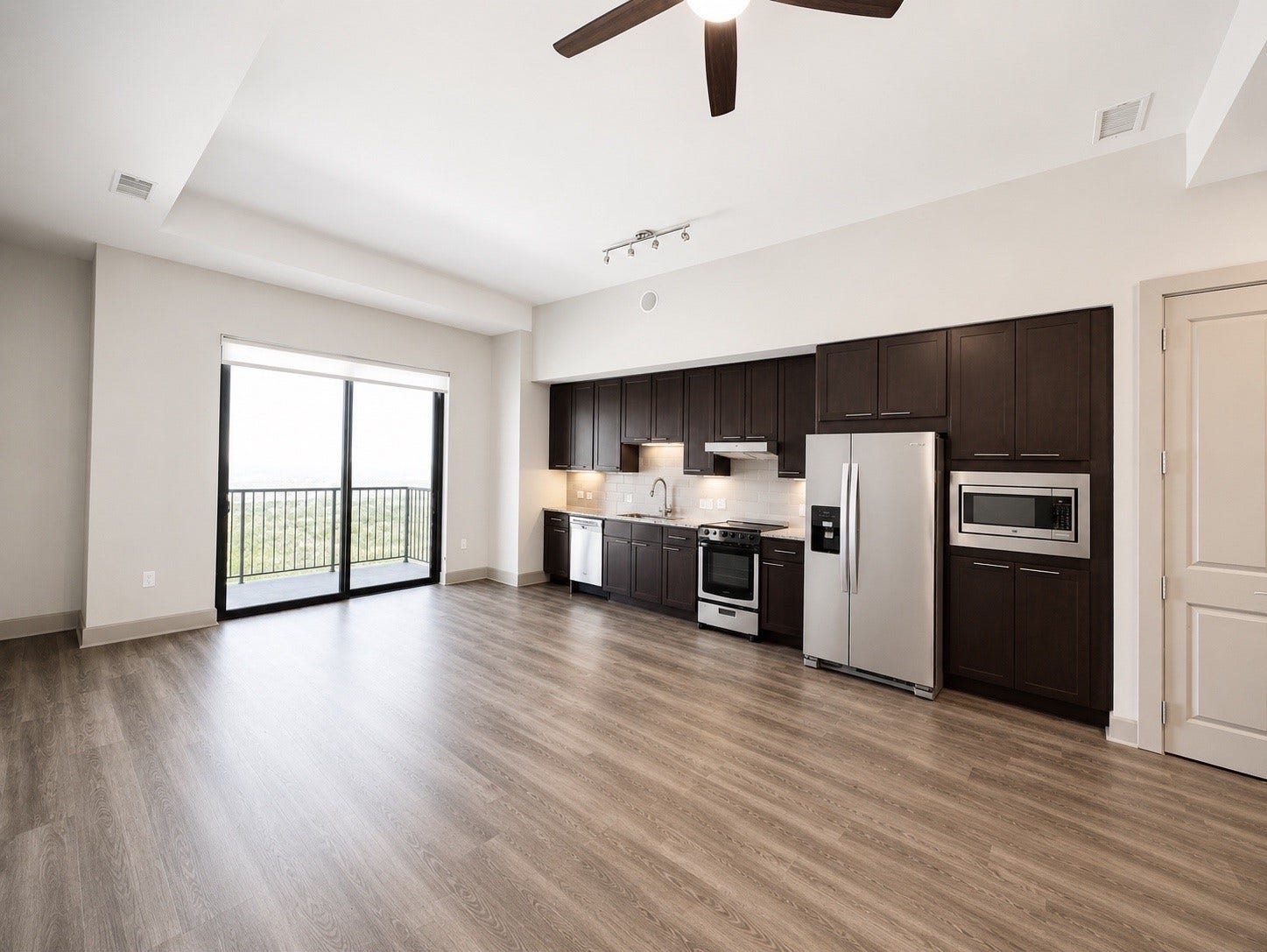 9787 Katy Freeway, #1810, Houston, TX 77024