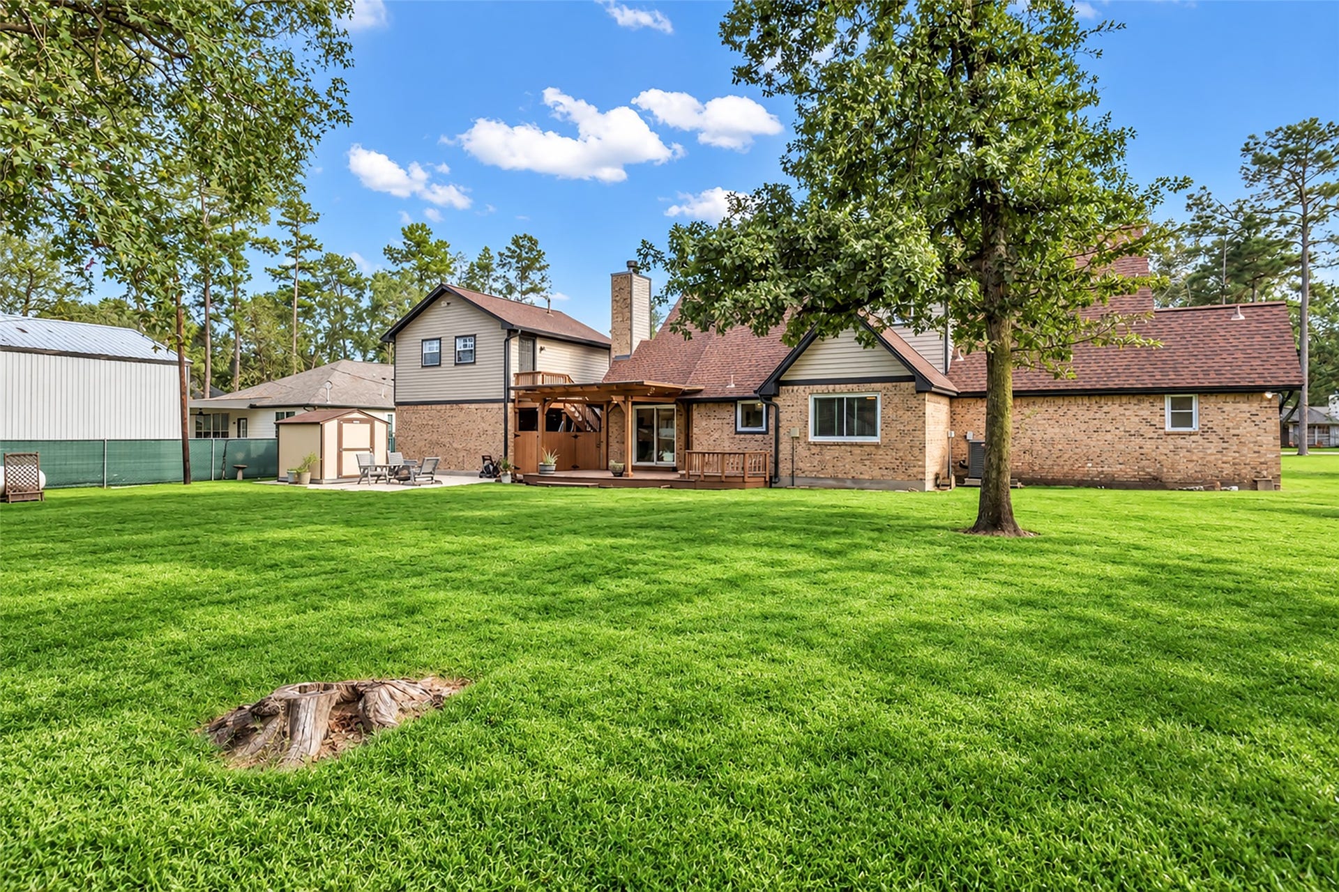 Spacious back yard