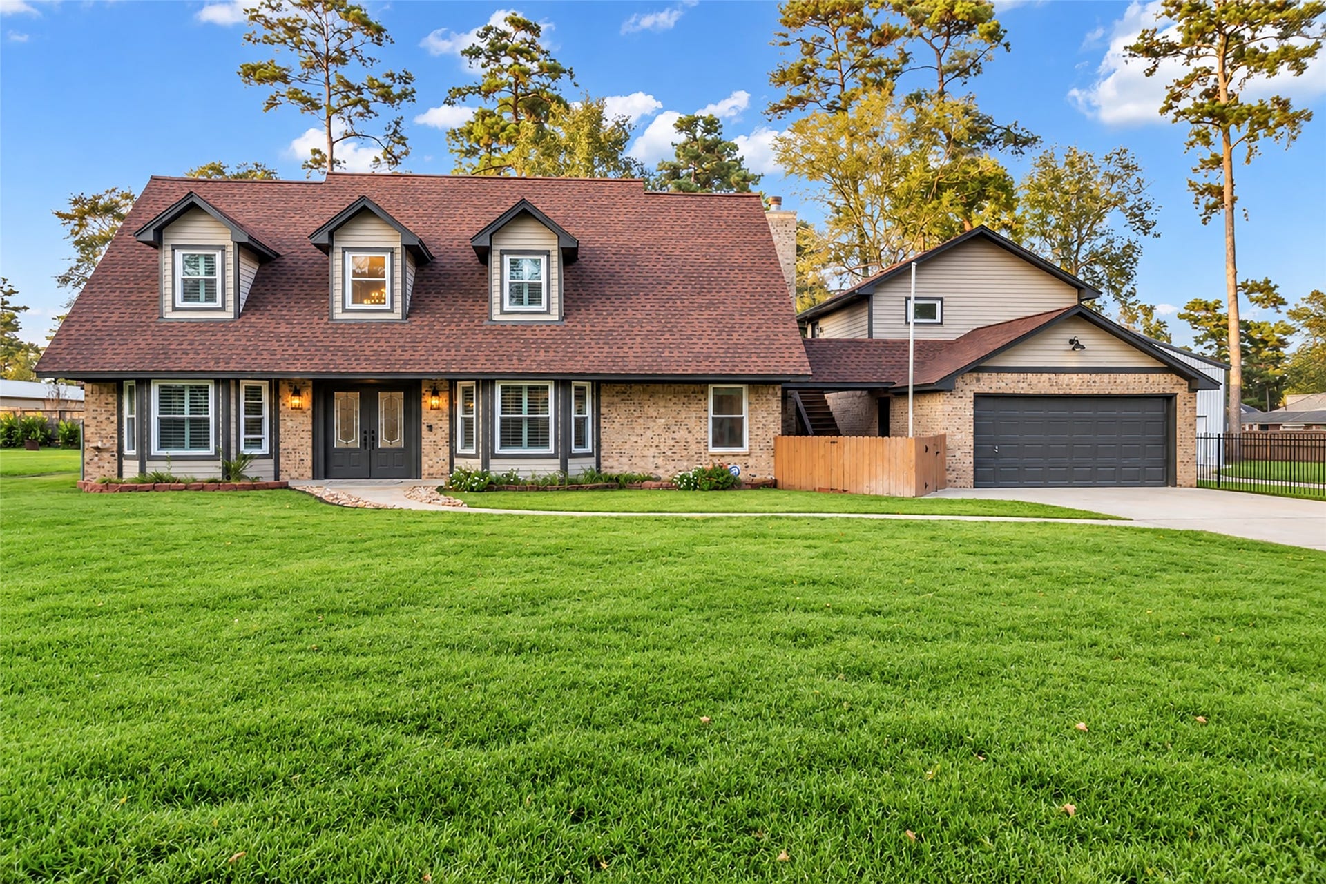 Southern Traditional Living meets all the modern conveniences