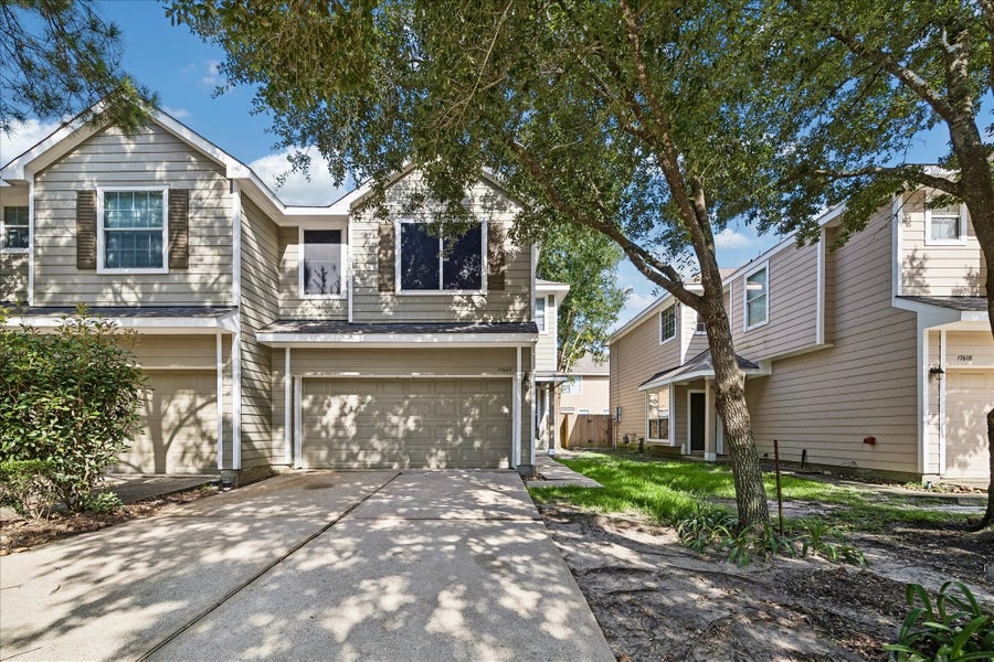 Property photo for 17622 Bering Bridge Lane, Humble, TX