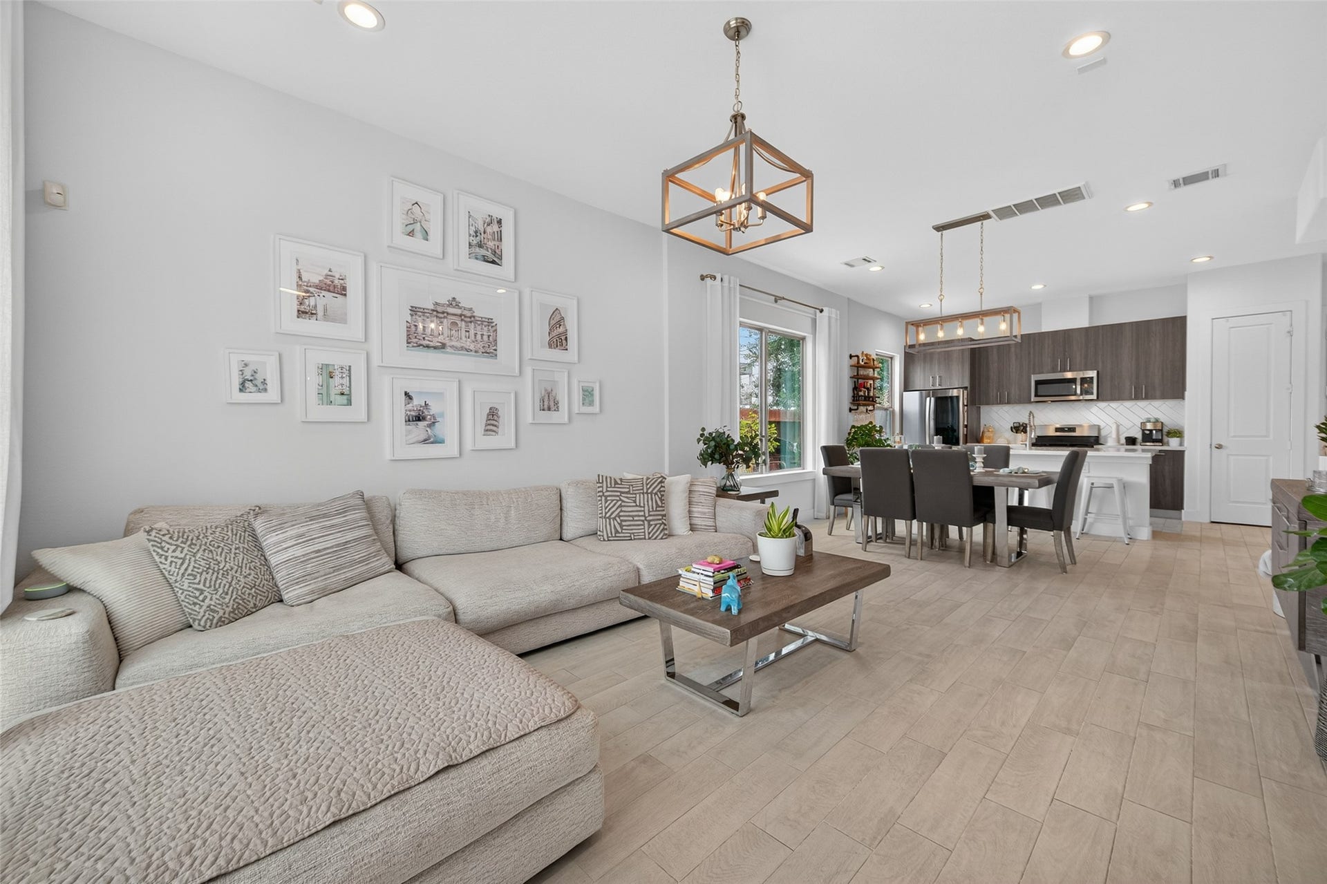1712 Schweikhardt Street, Houston, TX 77020