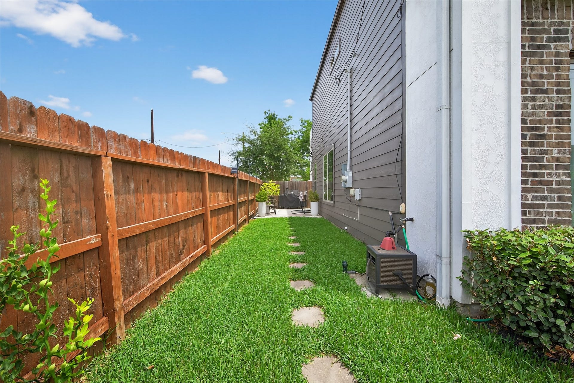 1712 Schweikhardt Street, Houston, TX 77020