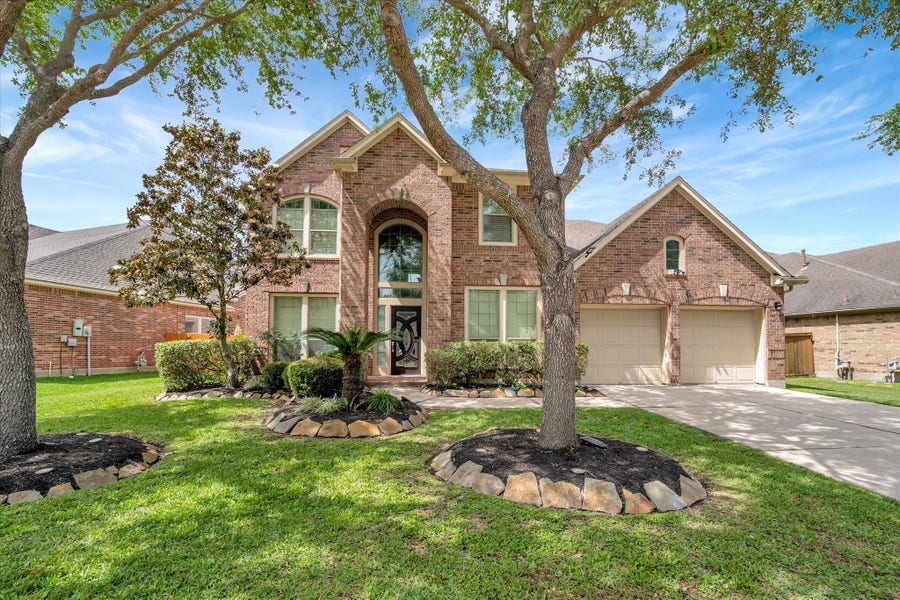 Property photo for 13607 Evening Wind Drive, Pearland, TX