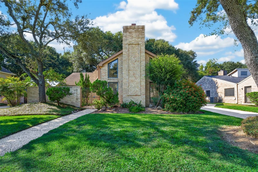 Property photo for 3119 Villa Lane, Missouri City, TX