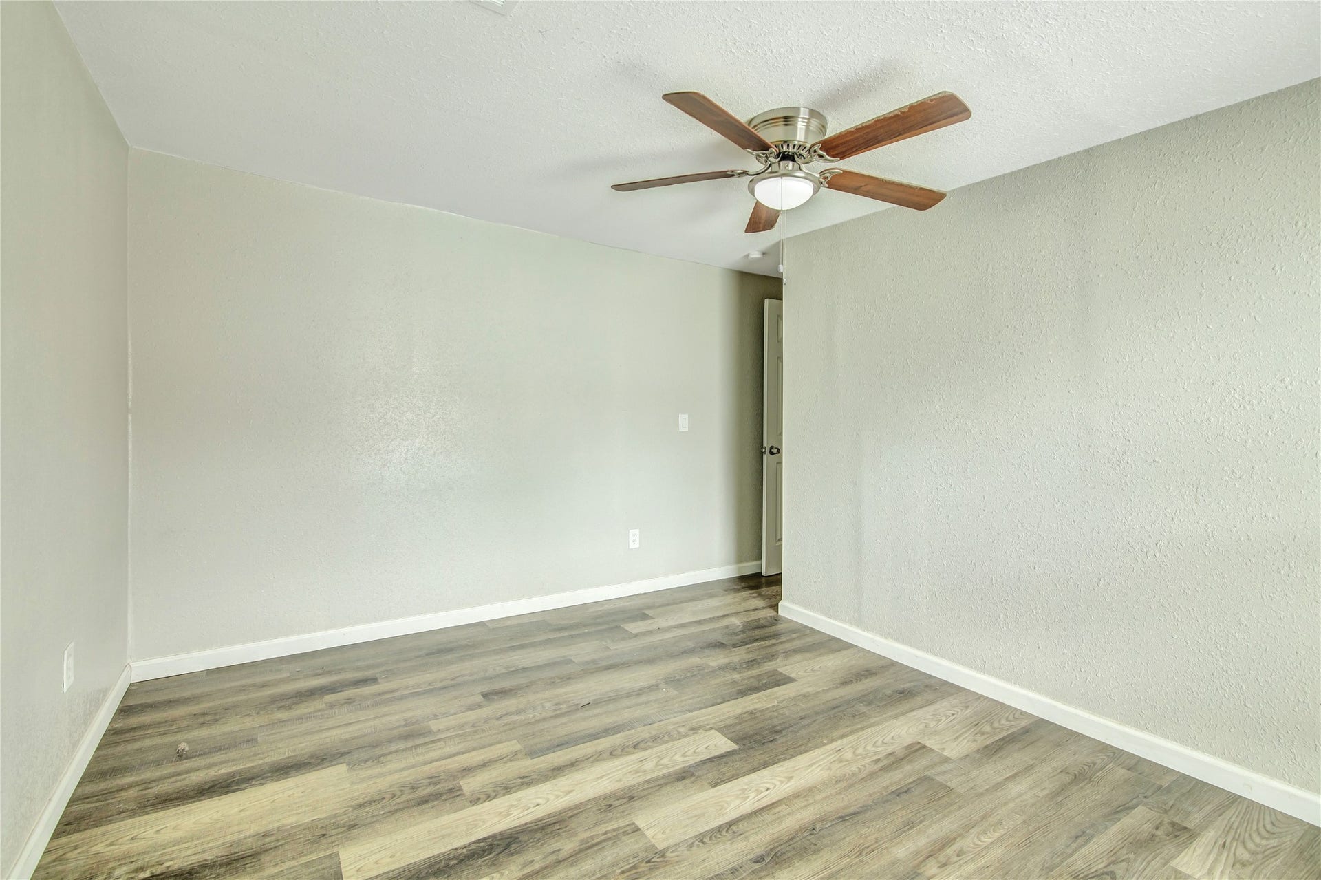 4726 Carmen Street, Houston, TX 77033