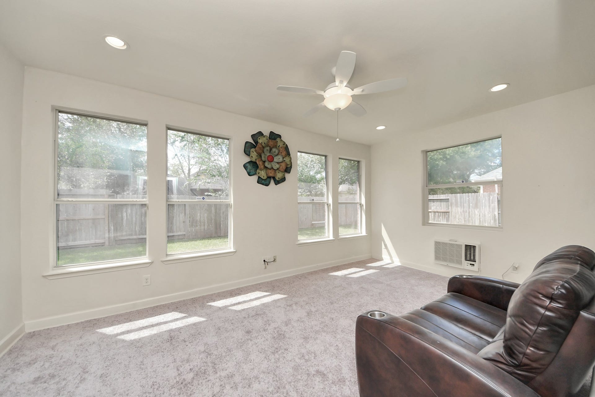 3906 Southsand Drive, Pearland, TX 77584 3906 Southsand Drive, Pearland, TX 77584