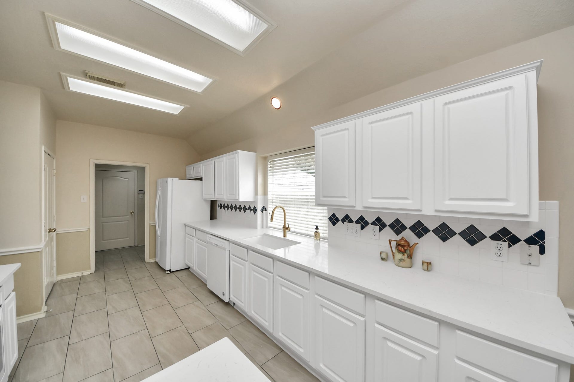 3906 Southsand Drive, Pearland, TX 77584 3906 Southsand Drive, Pearland, TX 77584