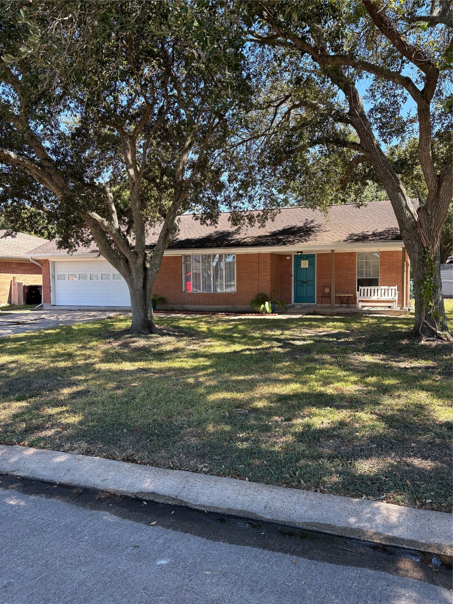 1713 Glenview Lane, Alvin, TX 77511 1713 Glenview Lane, Alvin, TX 77511