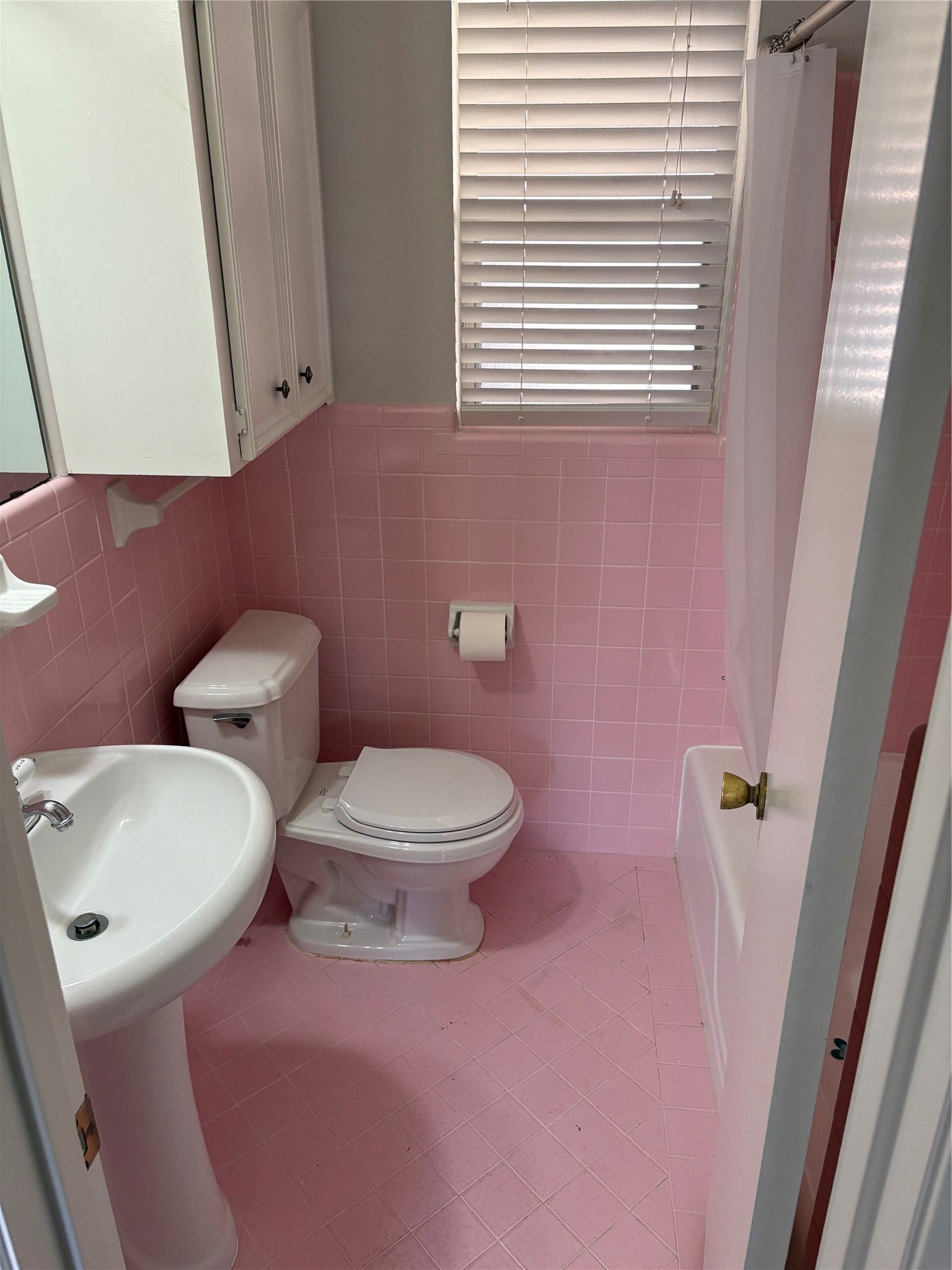 1713 Glenview Lane, Alvin, TX 77511 1713 Glenview Lane, Alvin, TX 77511