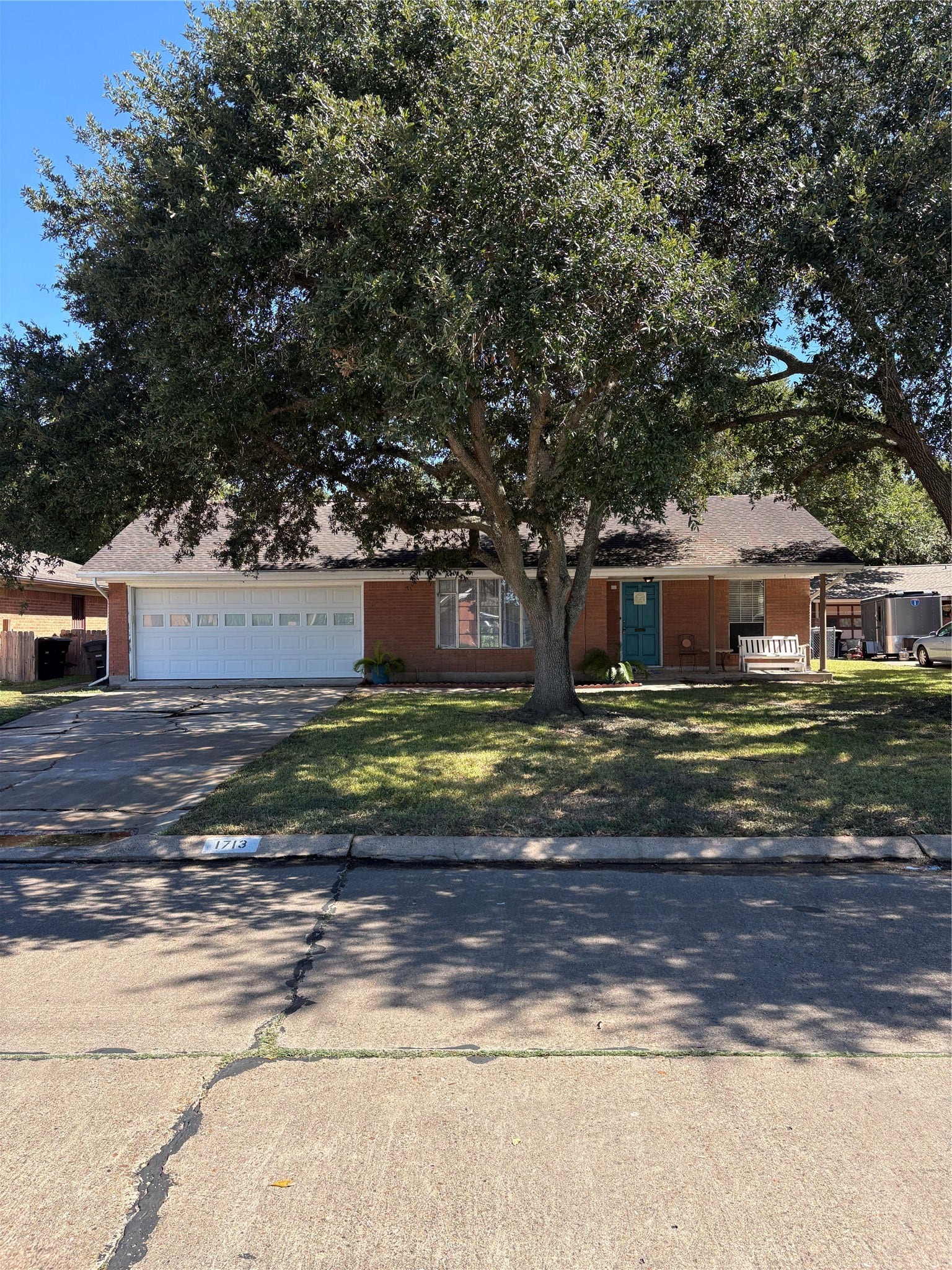 1713 Glenview Lane, Alvin, TX 77511 1713 Glenview Lane, Alvin, TX 77511