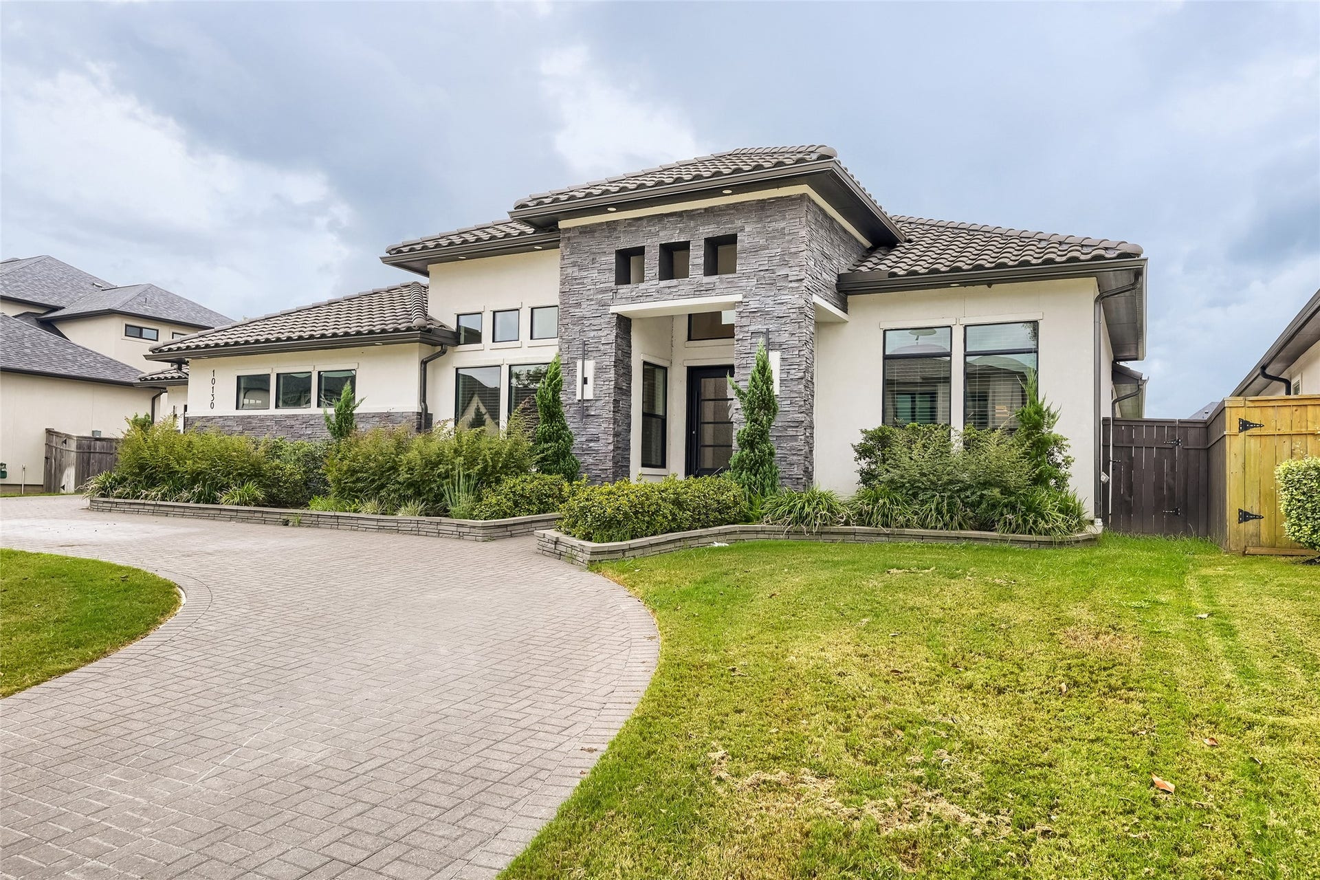 10130 Regatta Shore Drive, Missouri City, TX 77459 Exterior Front
