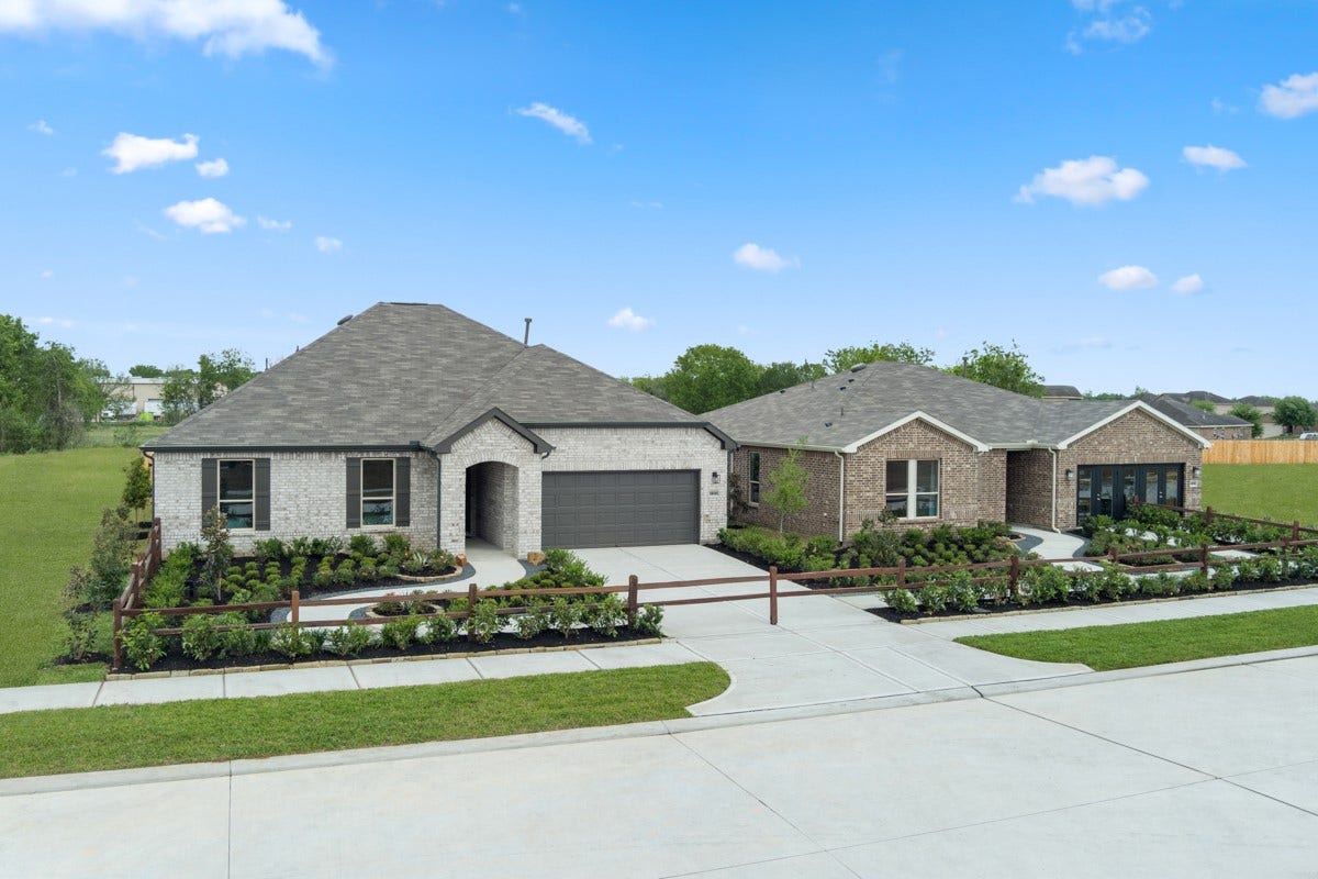 Visit the Davina Community Sales Office for more information: 1935 Davina Dr., Rosenberg, TX 77471