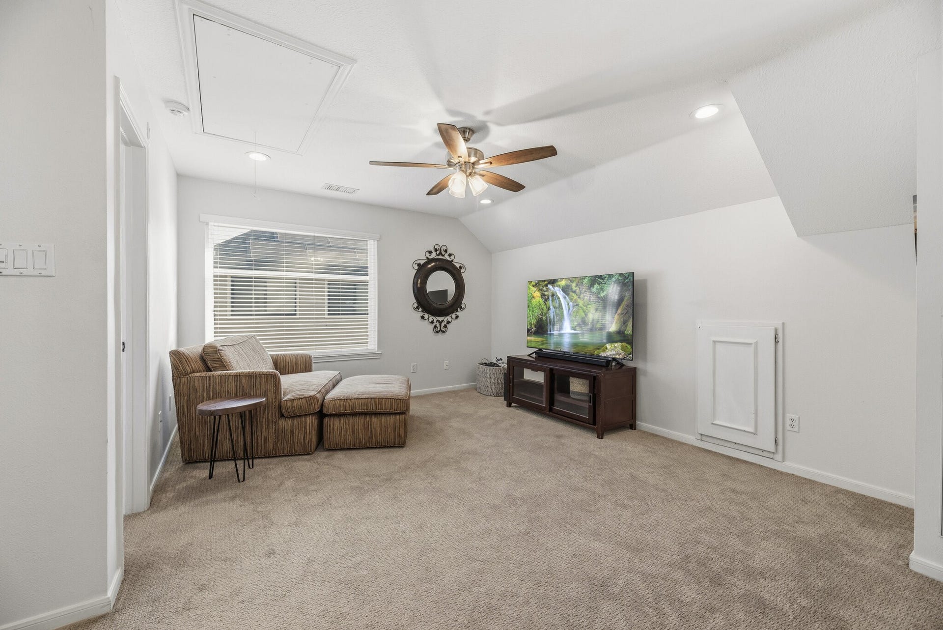3519 Rolling Forest Drive, Spring, TX 77388 Game Room Up