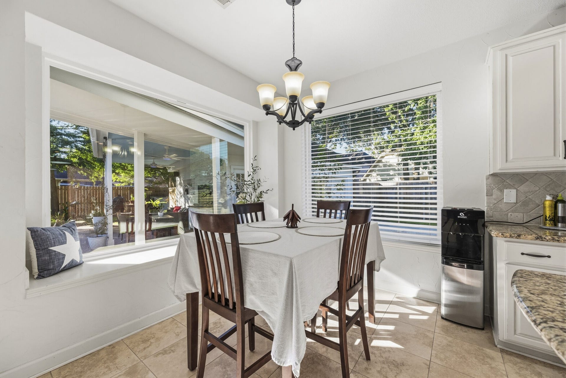 3519 Rolling Forest Drive, Spring, TX 77388 Breakfast Nook